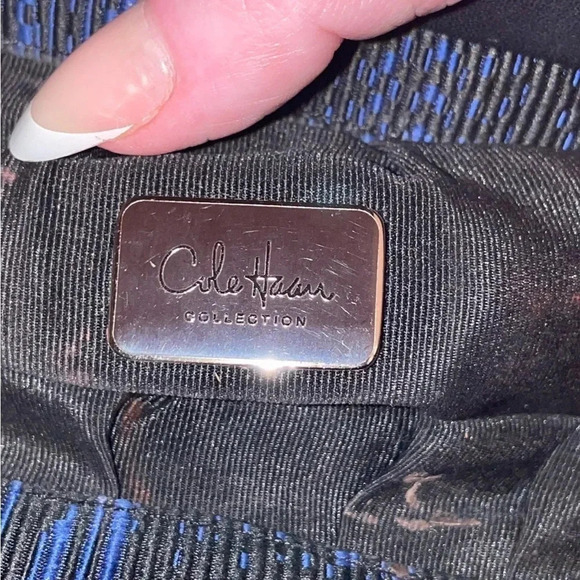 - VINTAGE COLE HAAN COLLECTION LINEN BLUE/BLACK LEATHER TOP FRAME CLUCH - Picture 5 of 9